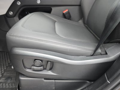 2025 Land Rover Defender S