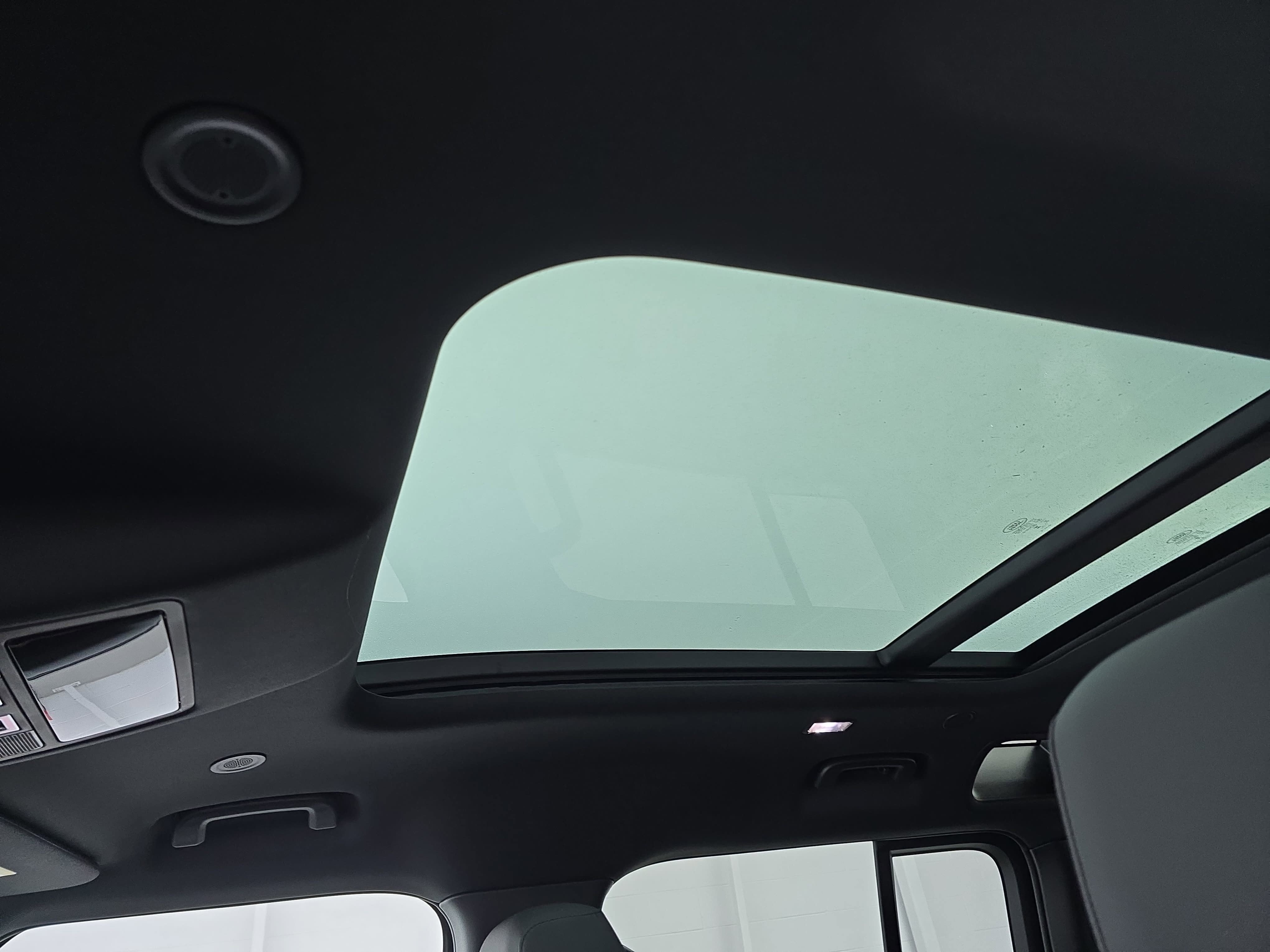 2025 Land Rover Defender S