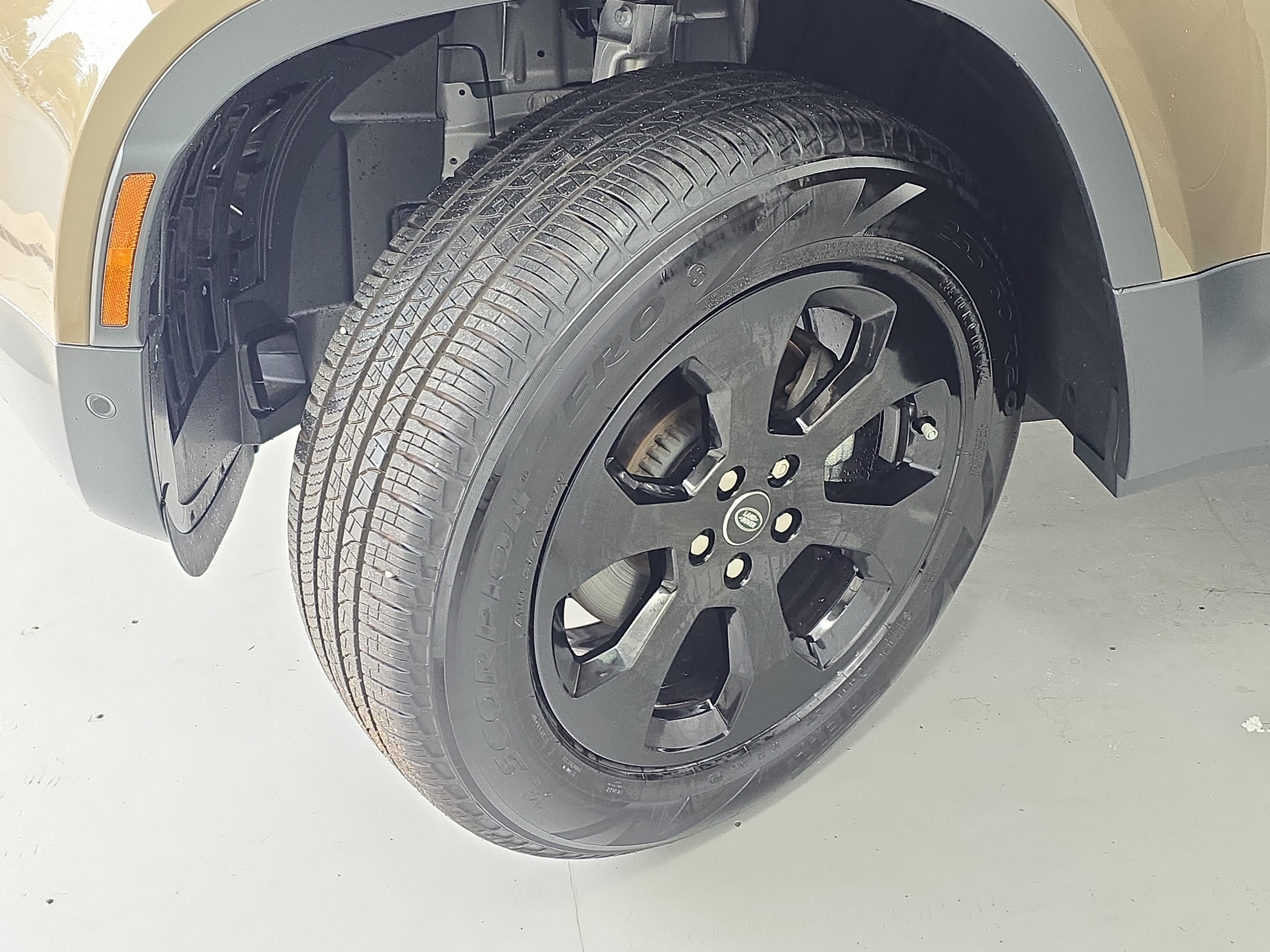 2025 Land Rover Defender S