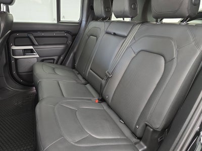 2024 Land Rover Defender SE