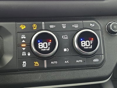 2024 Land Rover Defender SE