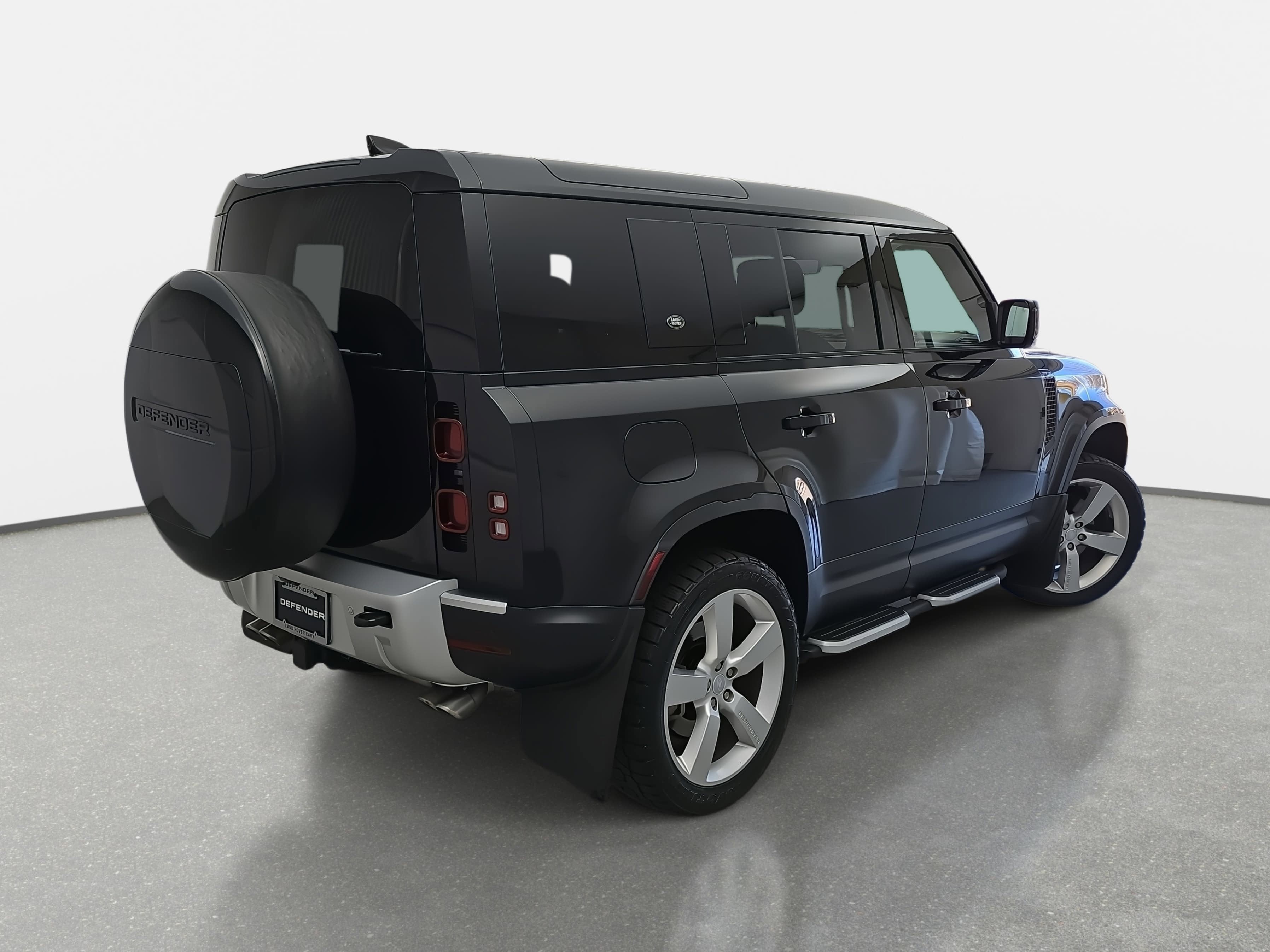 2024 Land Rover Defender SE