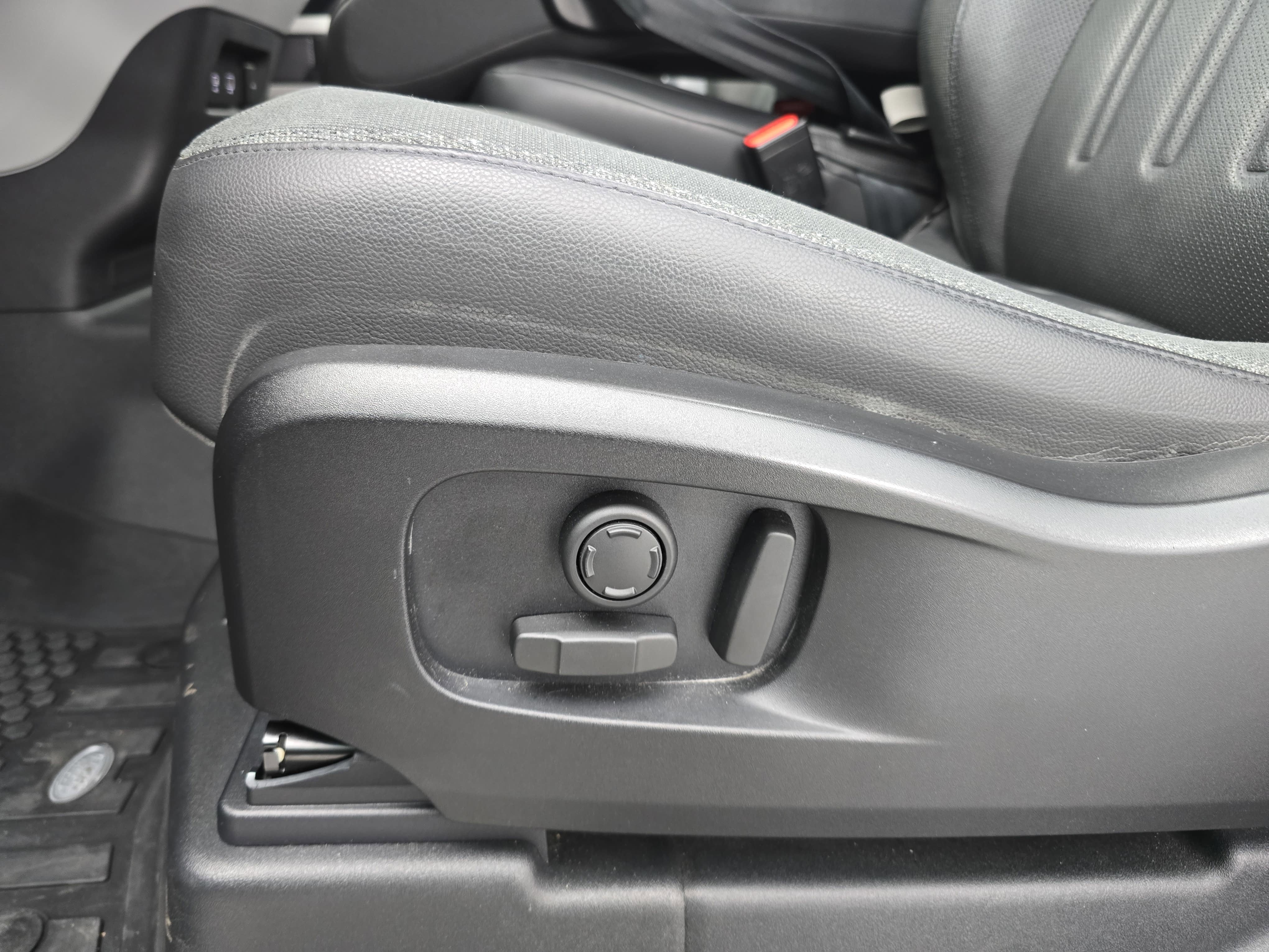 2021 Land Rover Defender First Edition