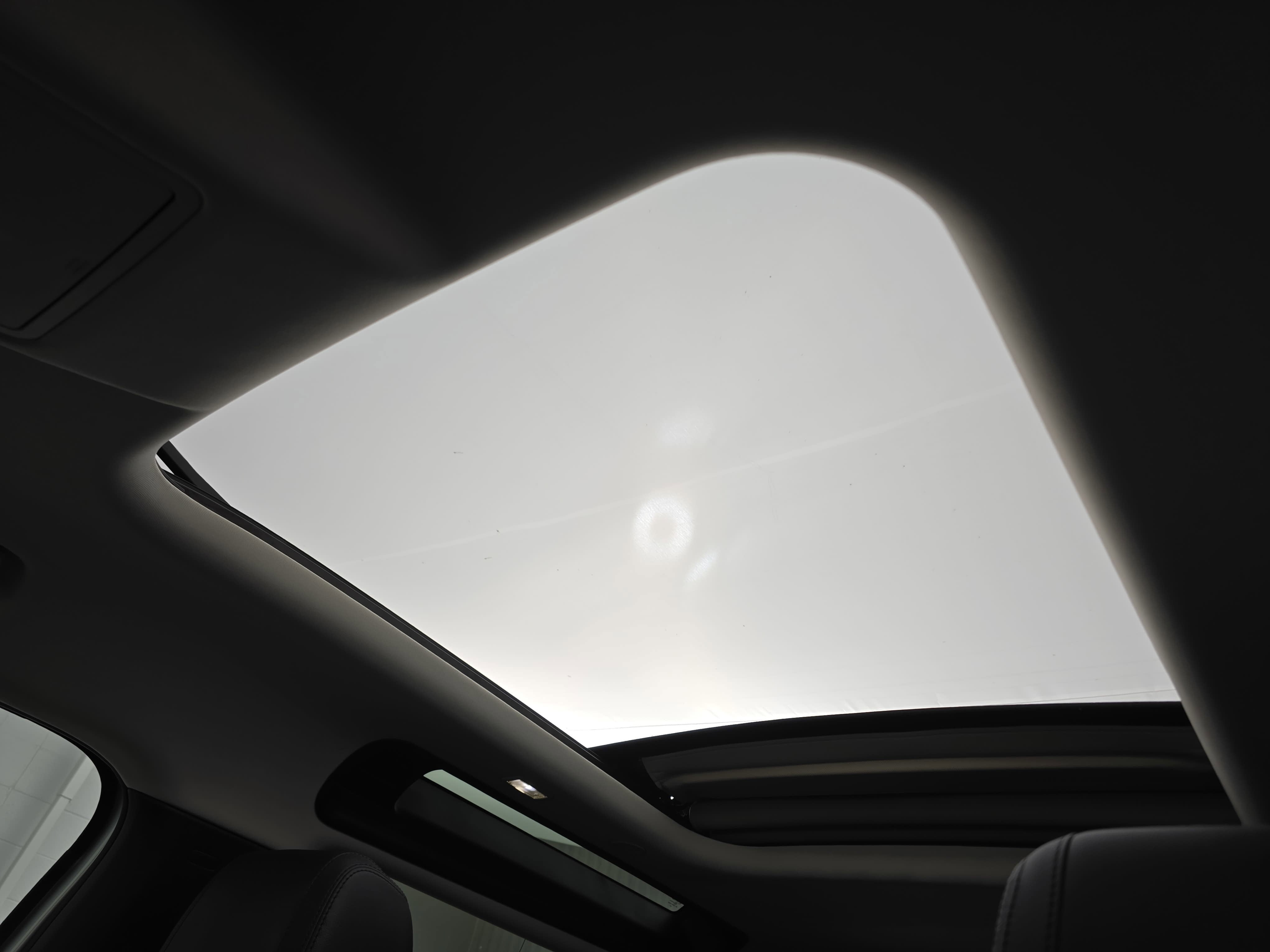 2021 Land Rover Defender First Edition