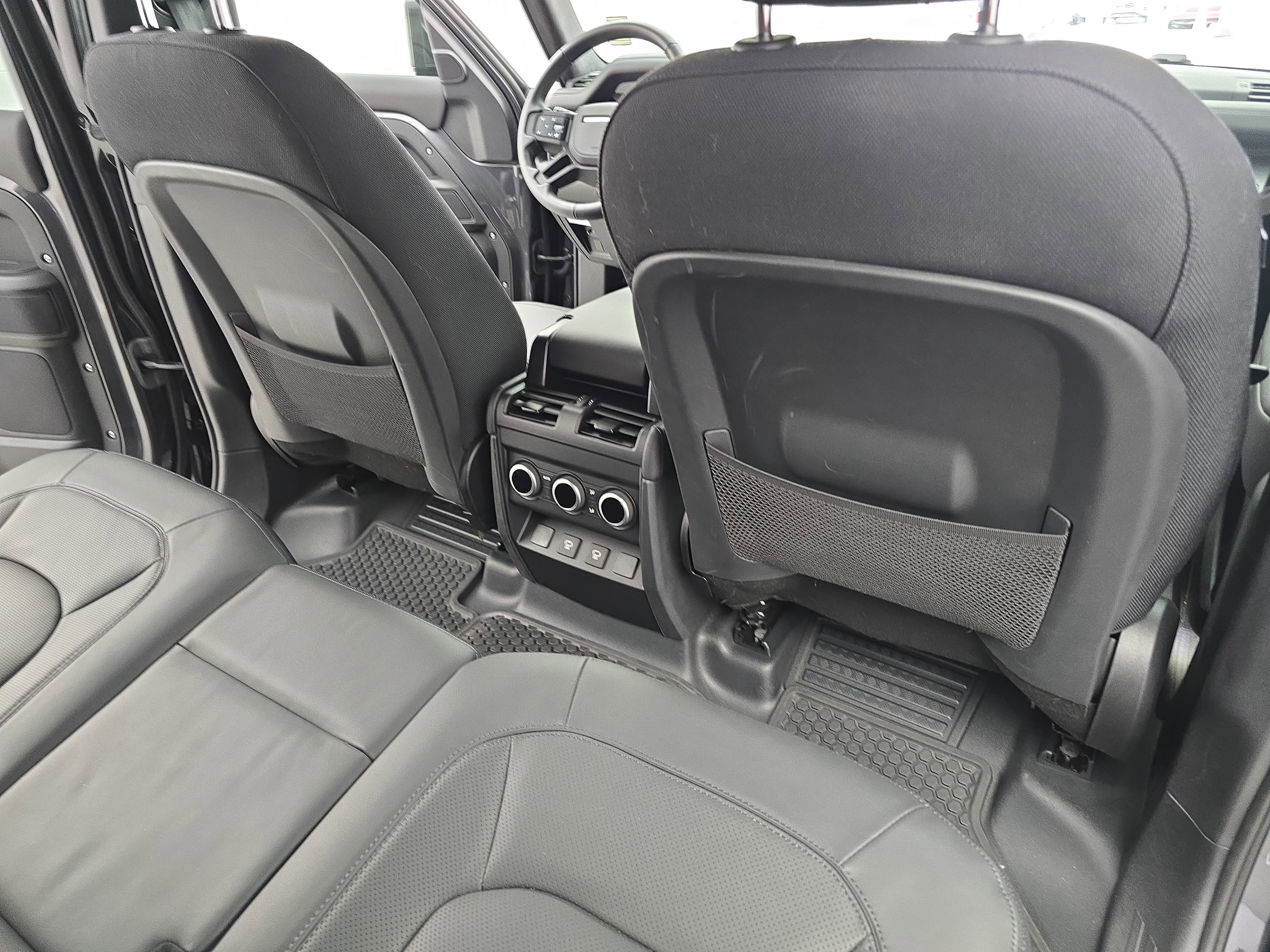 2025 Land Rover Defender V8