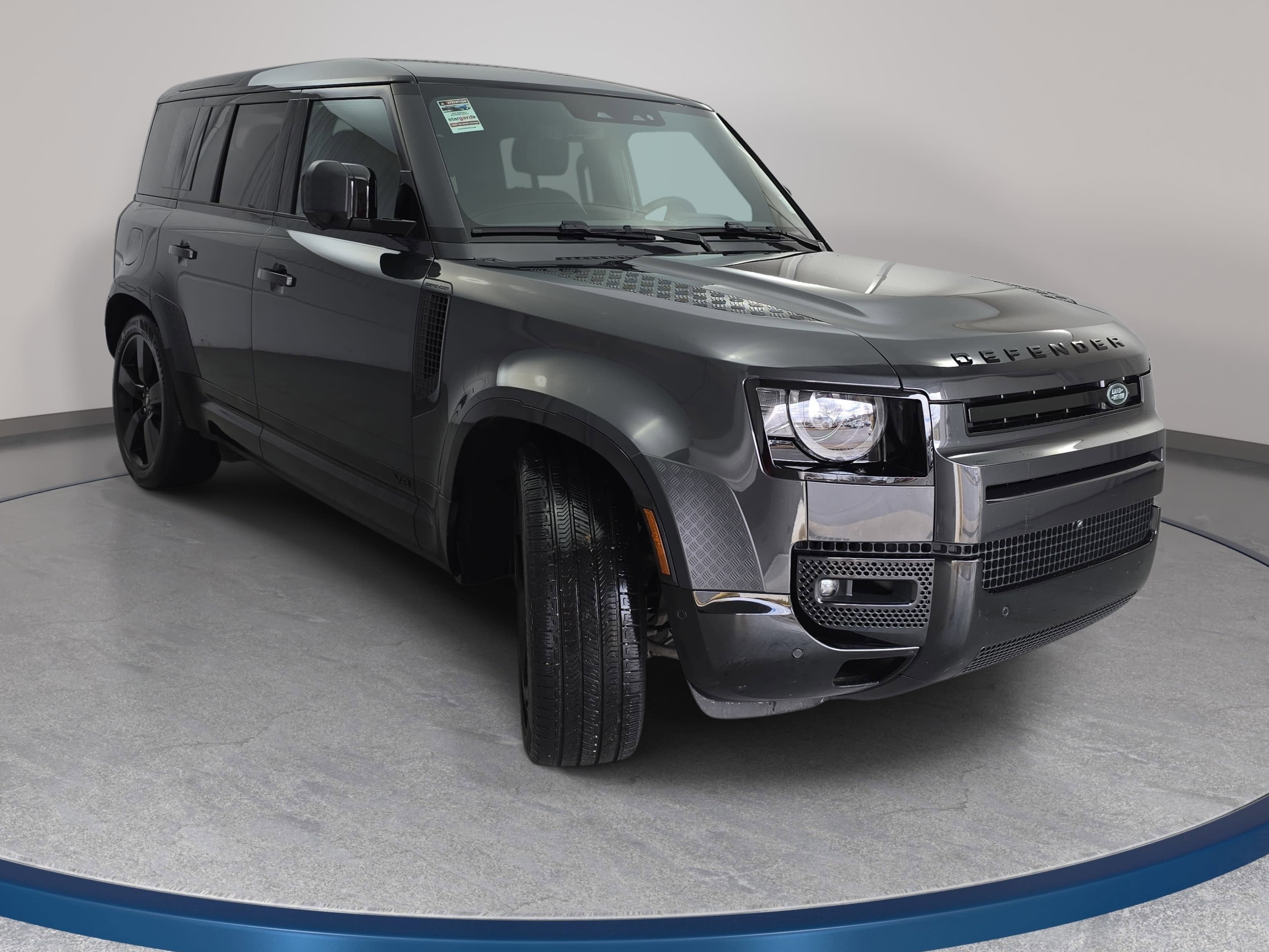 2025 Land Rover Defender V8