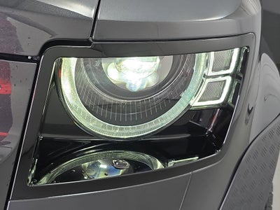 2025 Land Rover Defender V8