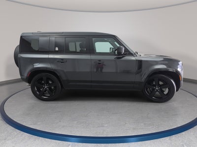2025 Land Rover Defender V8