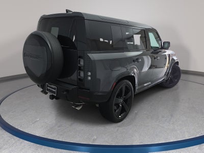 2025 Land Rover Defender V8