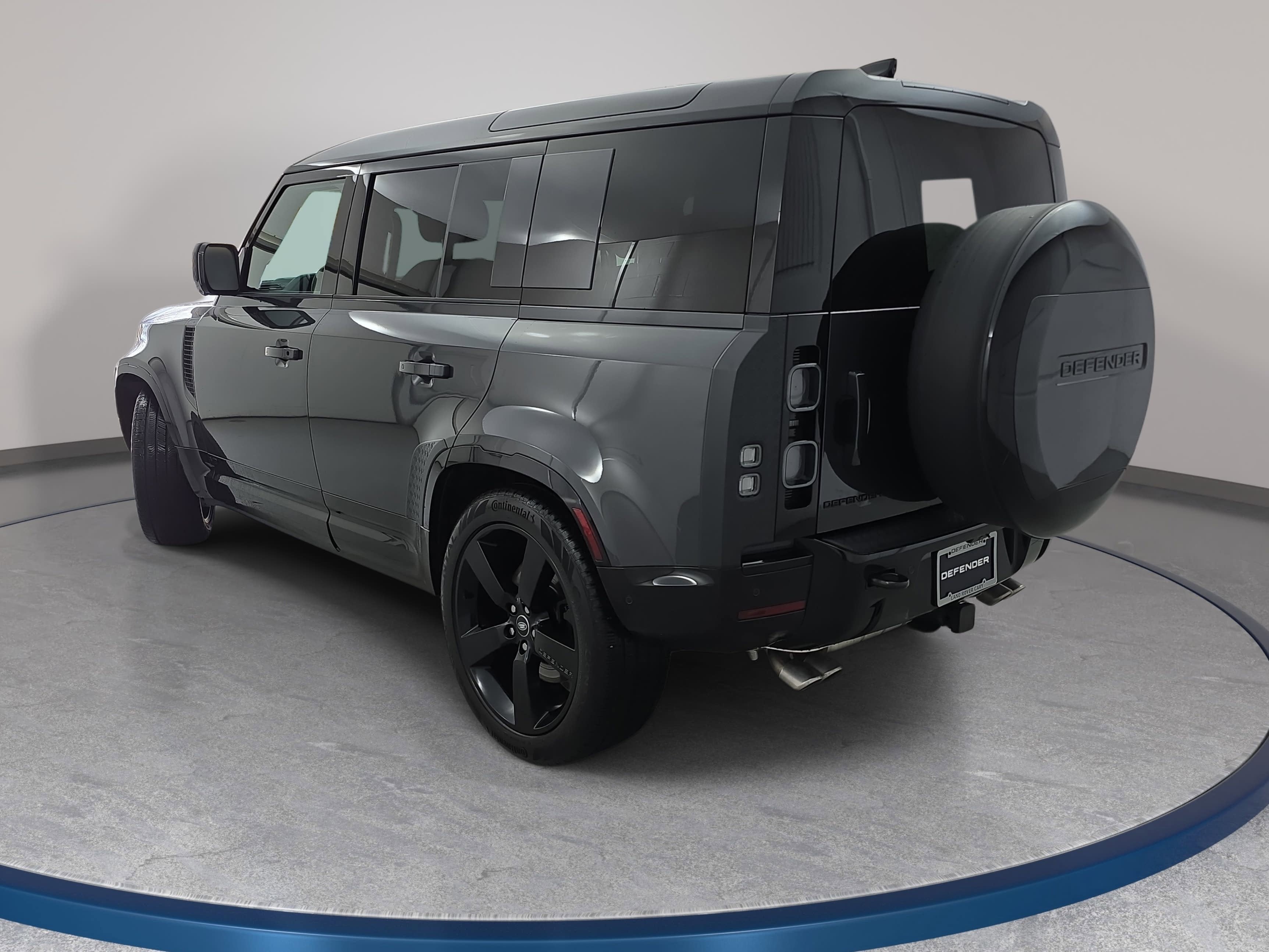 2025 Land Rover Defender V8