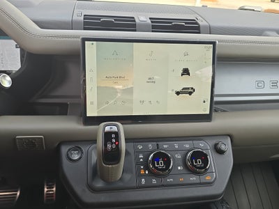 2025 Land Rover Defender OCTA