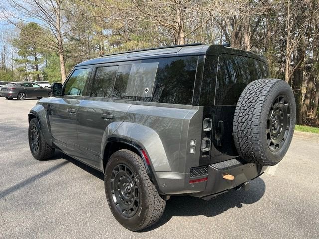 2025 Land Rover Defender V8