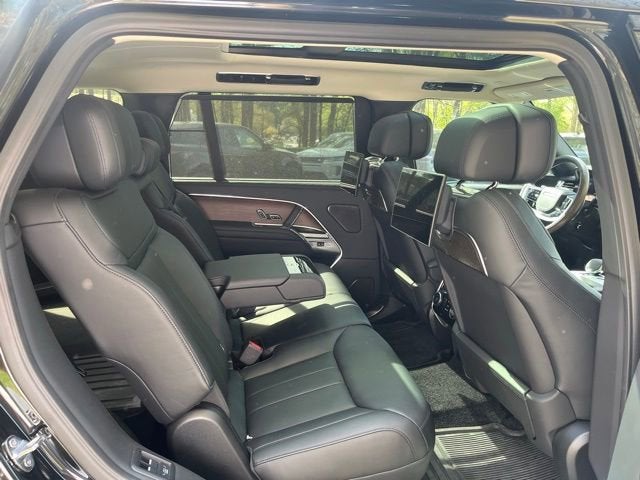 2025 Land Rover Range Rover Autobiography