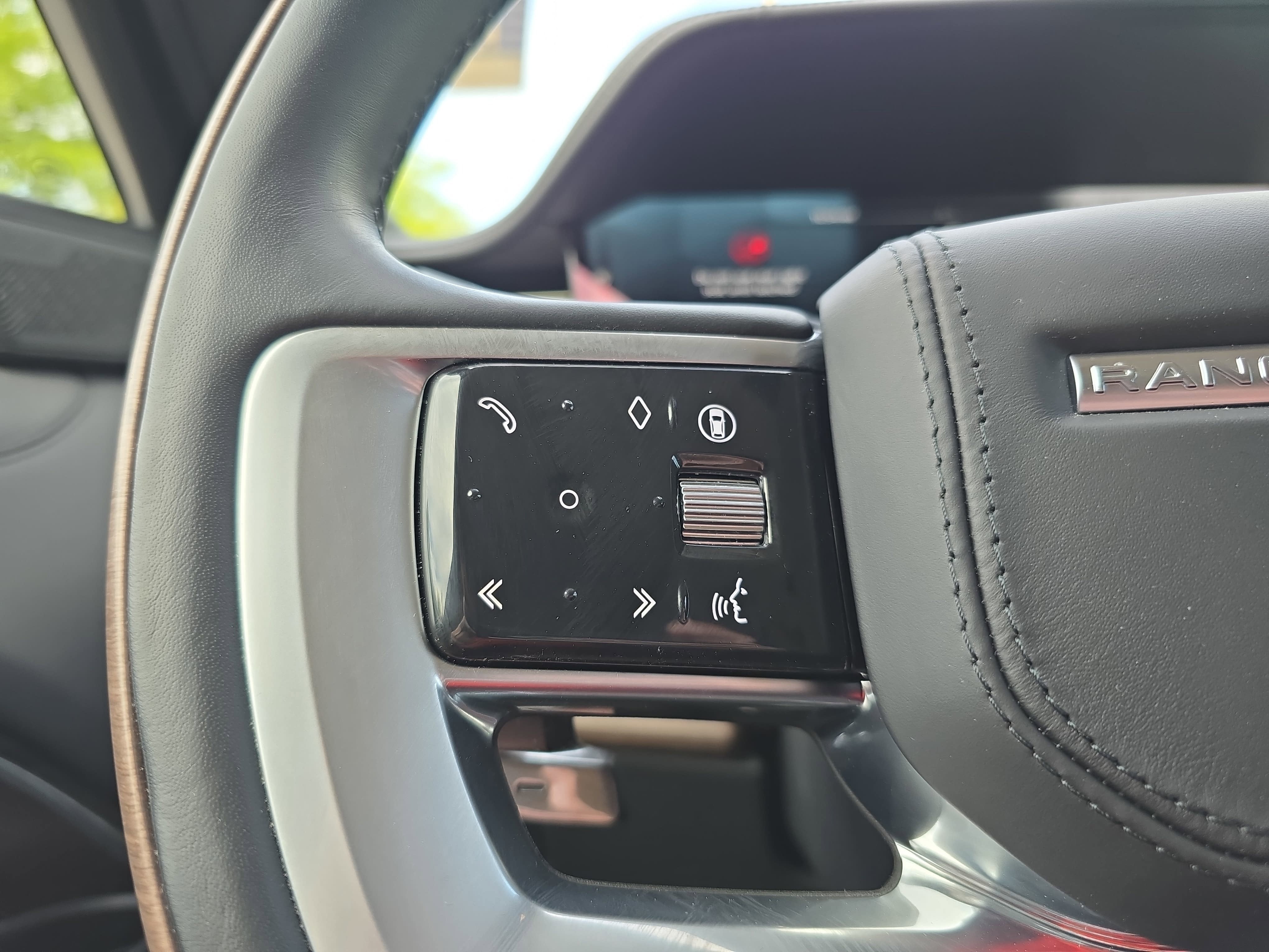 2025 Land Rover Range Rover Autobiography