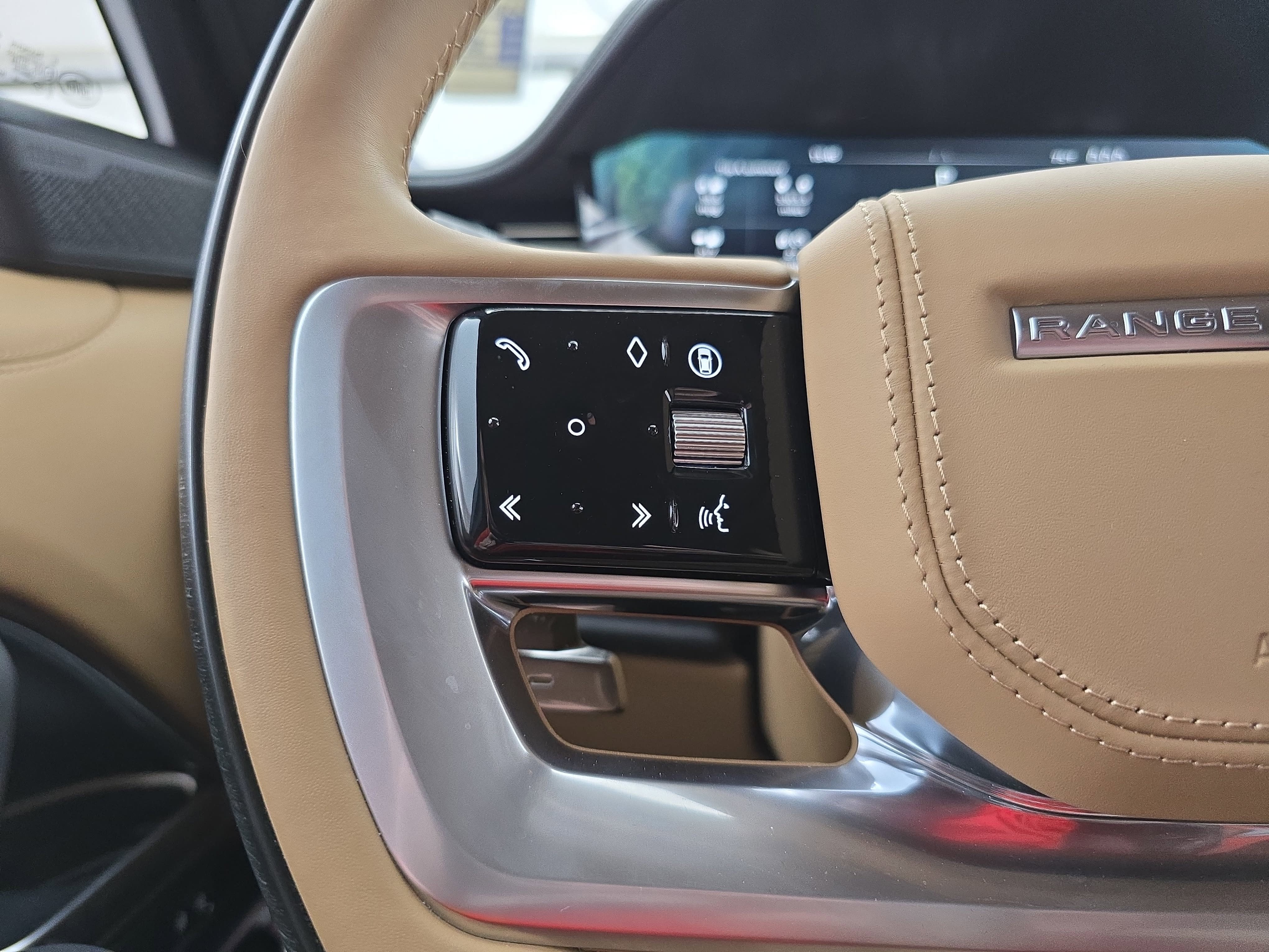 2025 Land Rover Range Rover Autobiography