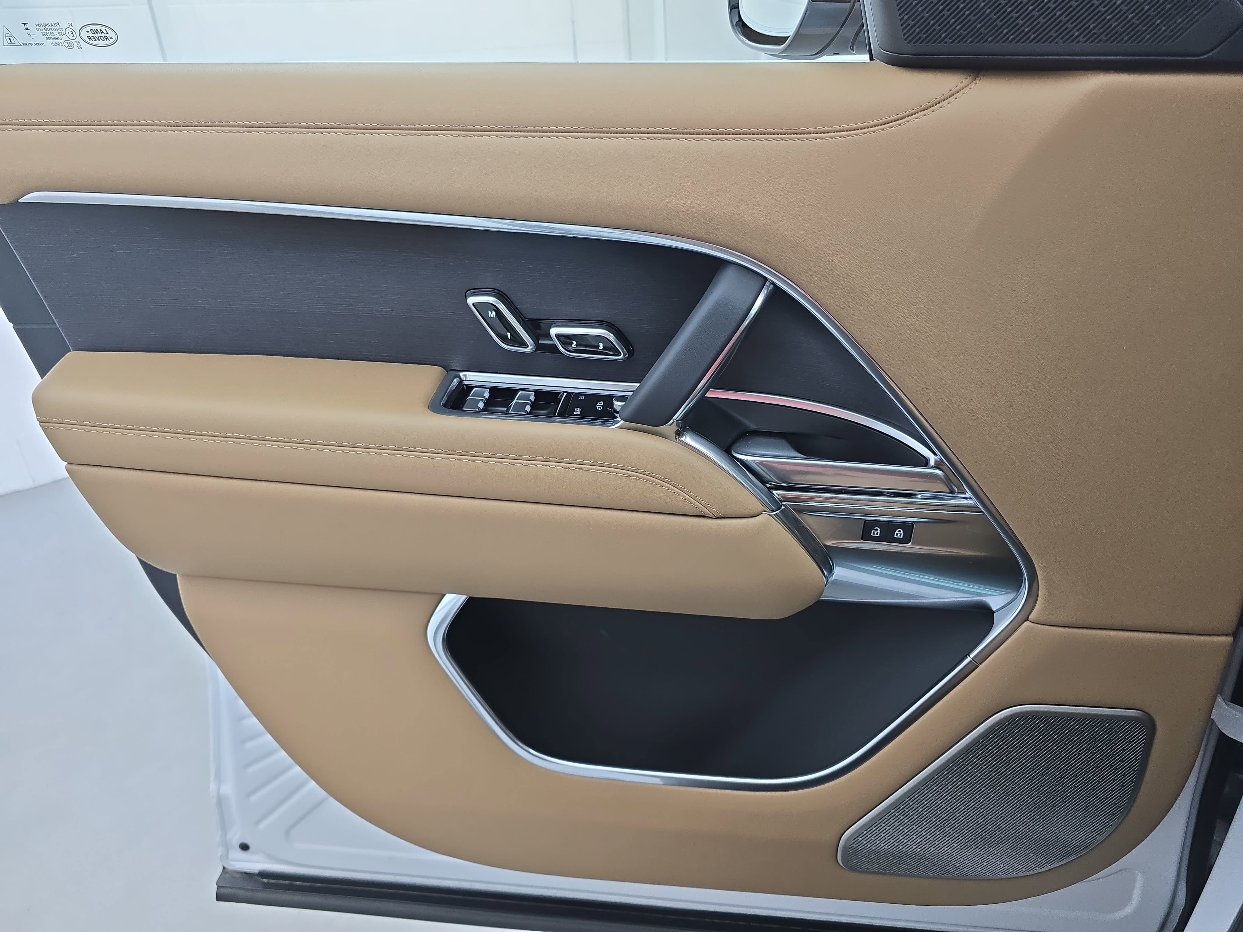 2025 Land Rover Range Rover Autobiography