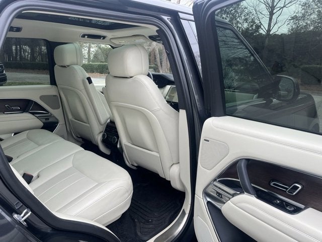 2023 Land Rover Range Rover SE