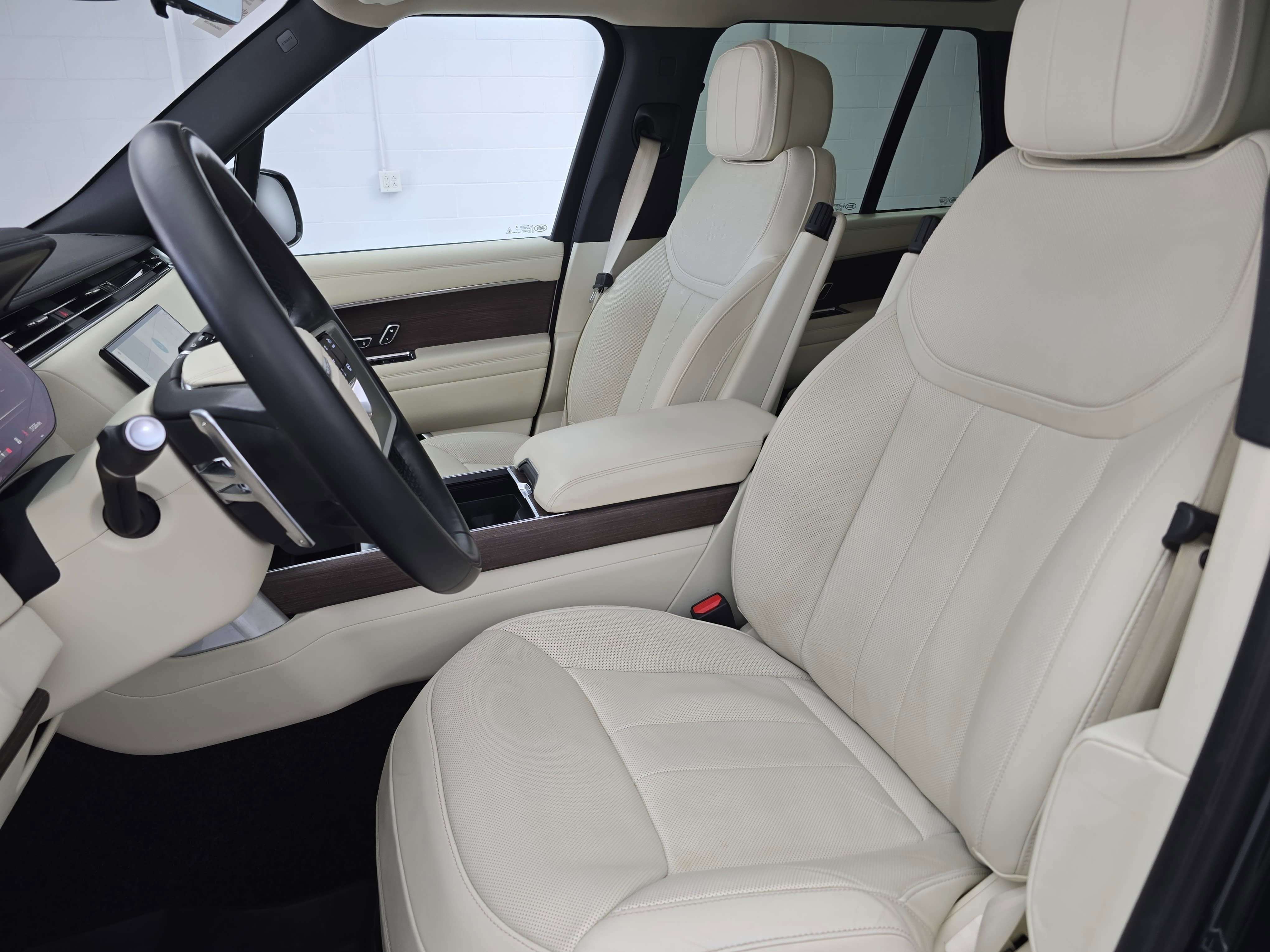 2023 Land Rover Range Rover SE