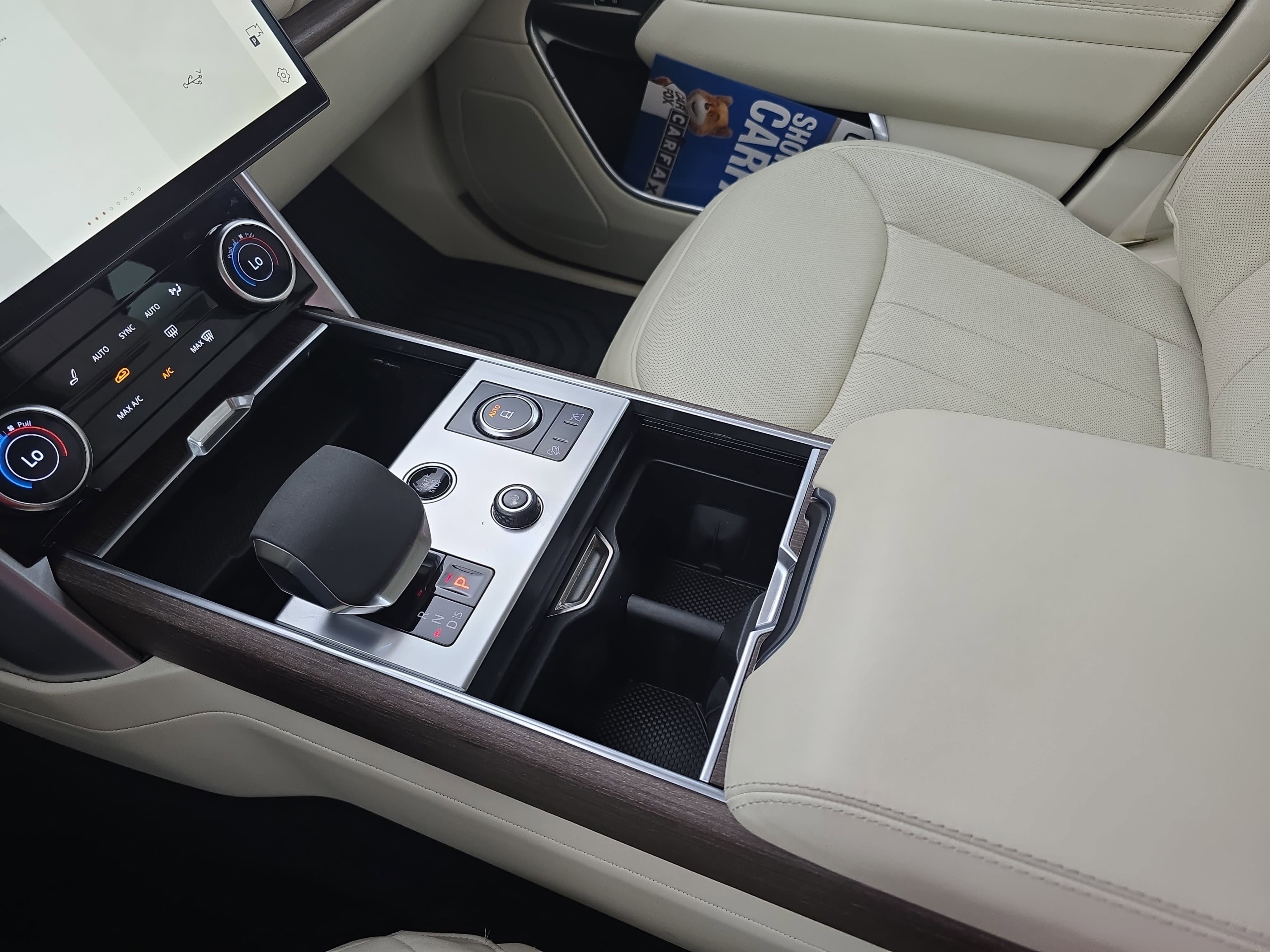 2023 Land Rover Range Rover SE