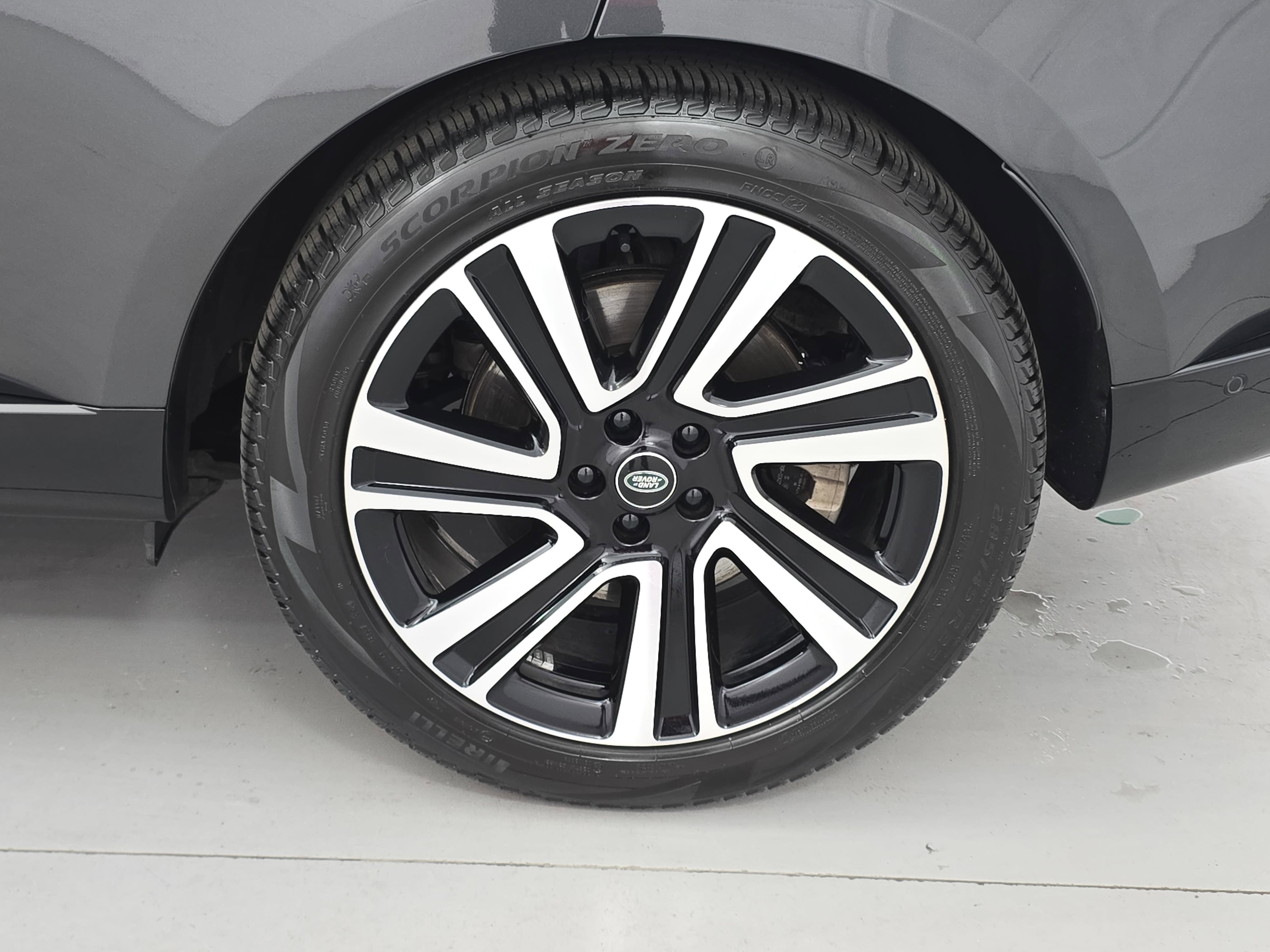 2023 Land Rover Range Rover SE