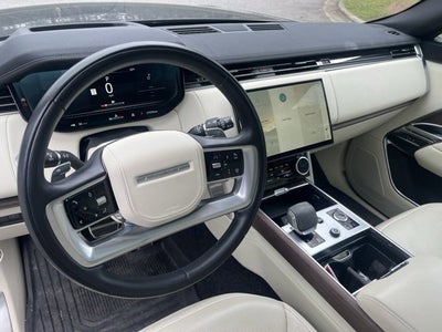 2023 Land Rover Range Rover SE