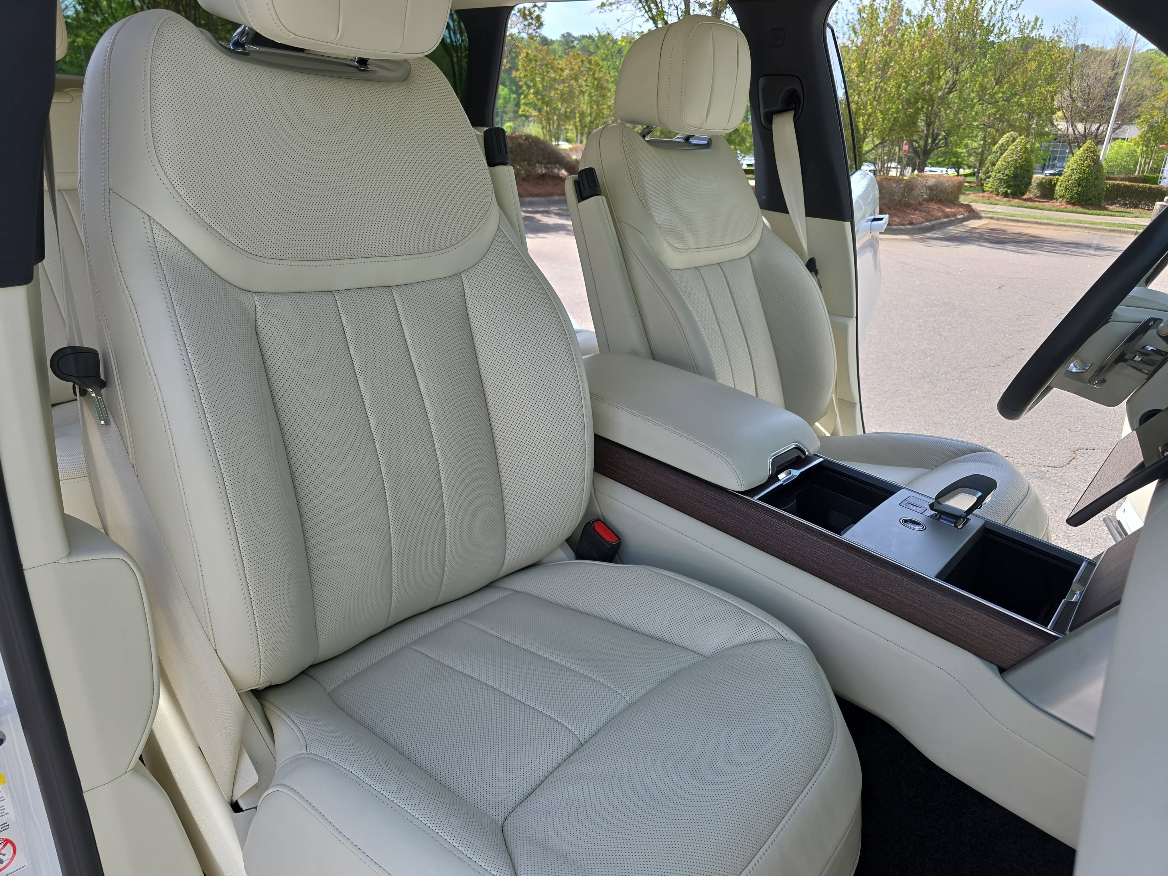 2024 Land Rover Range Rover SE