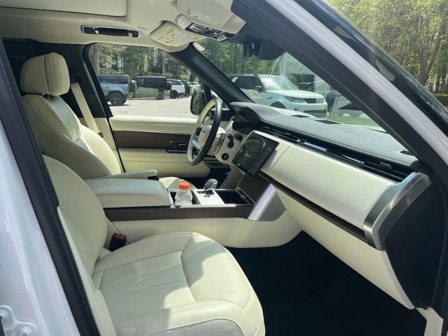 2024 Land Rover Range Rover SE