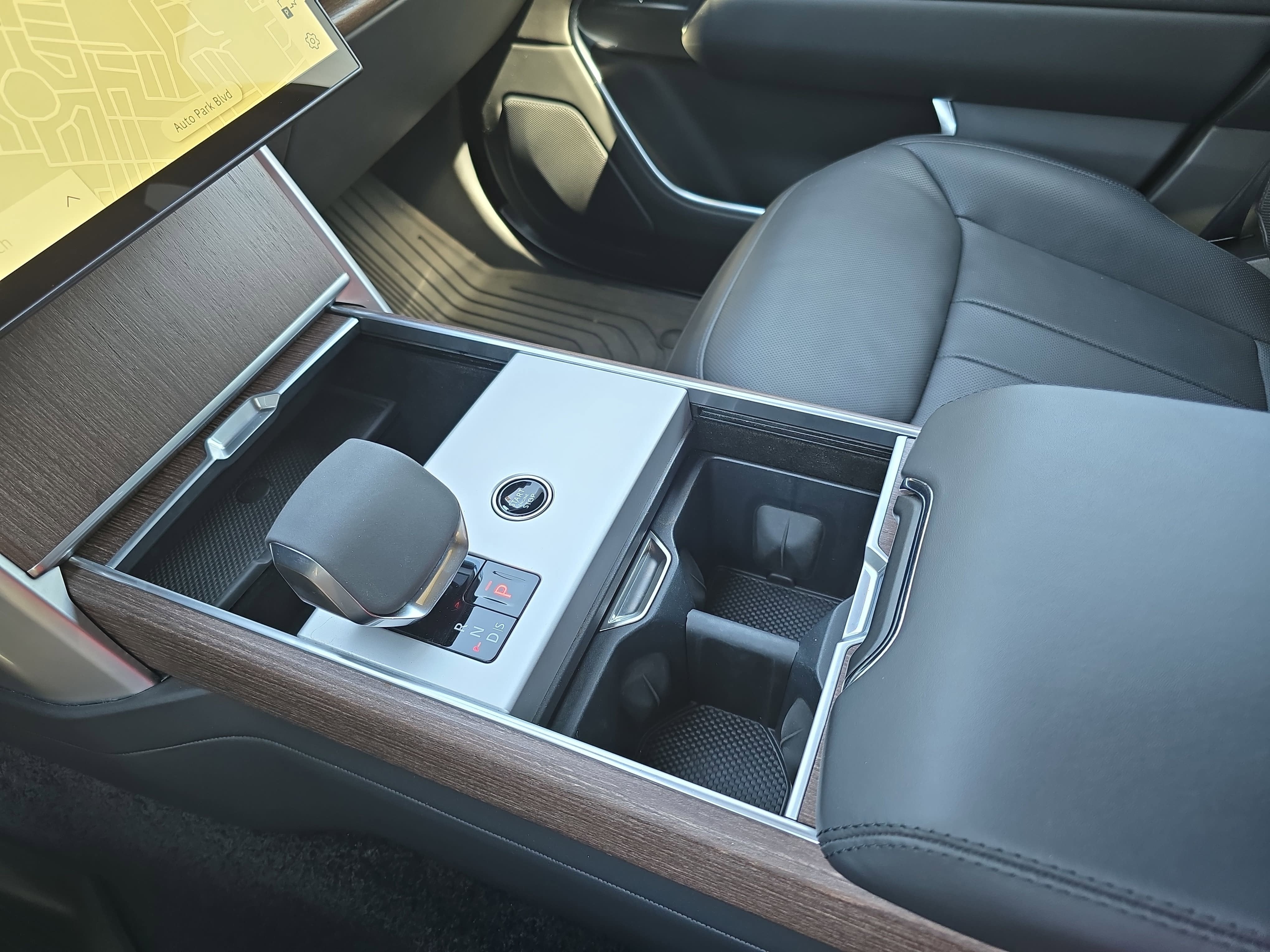 2024 Land Rover Range Rover SE