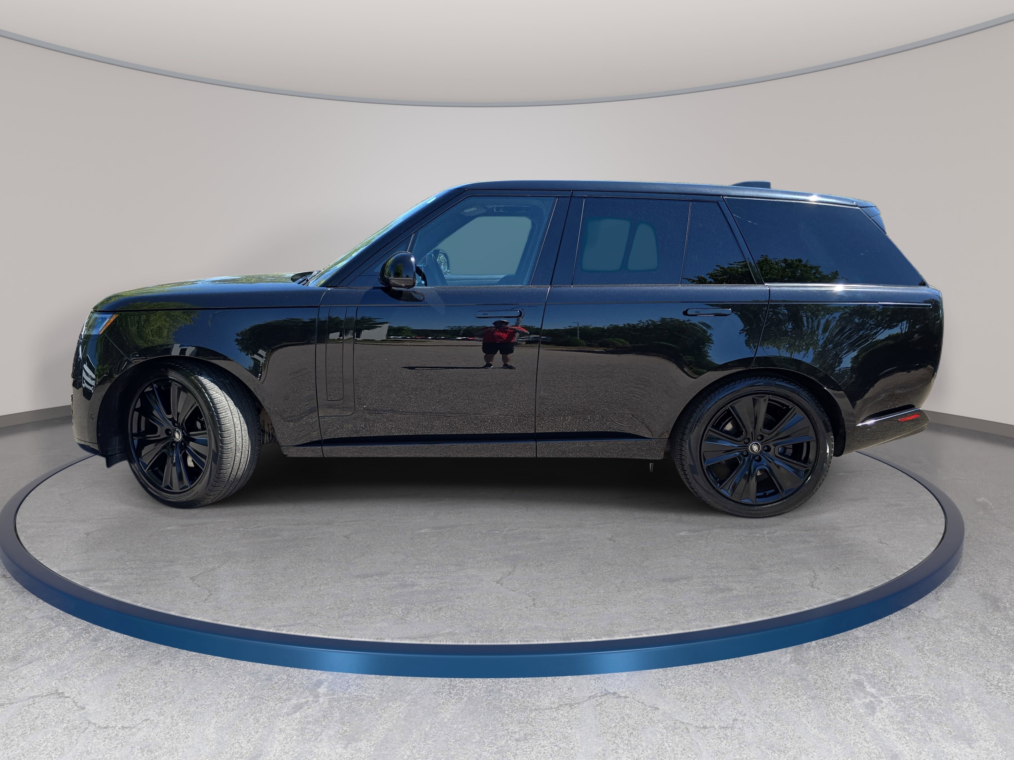 2024 Land Rover Range Rover SE