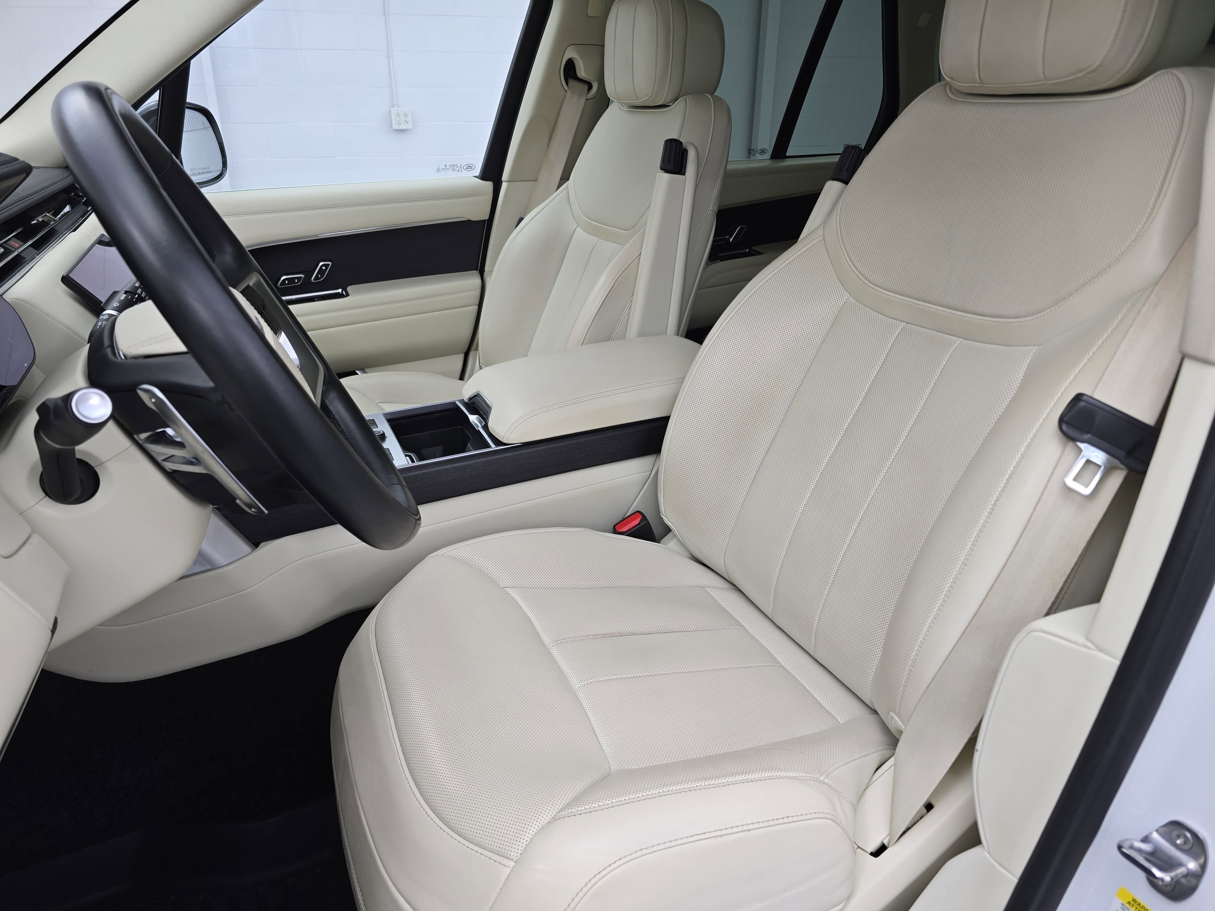 2023 Land Rover Range Rover SE