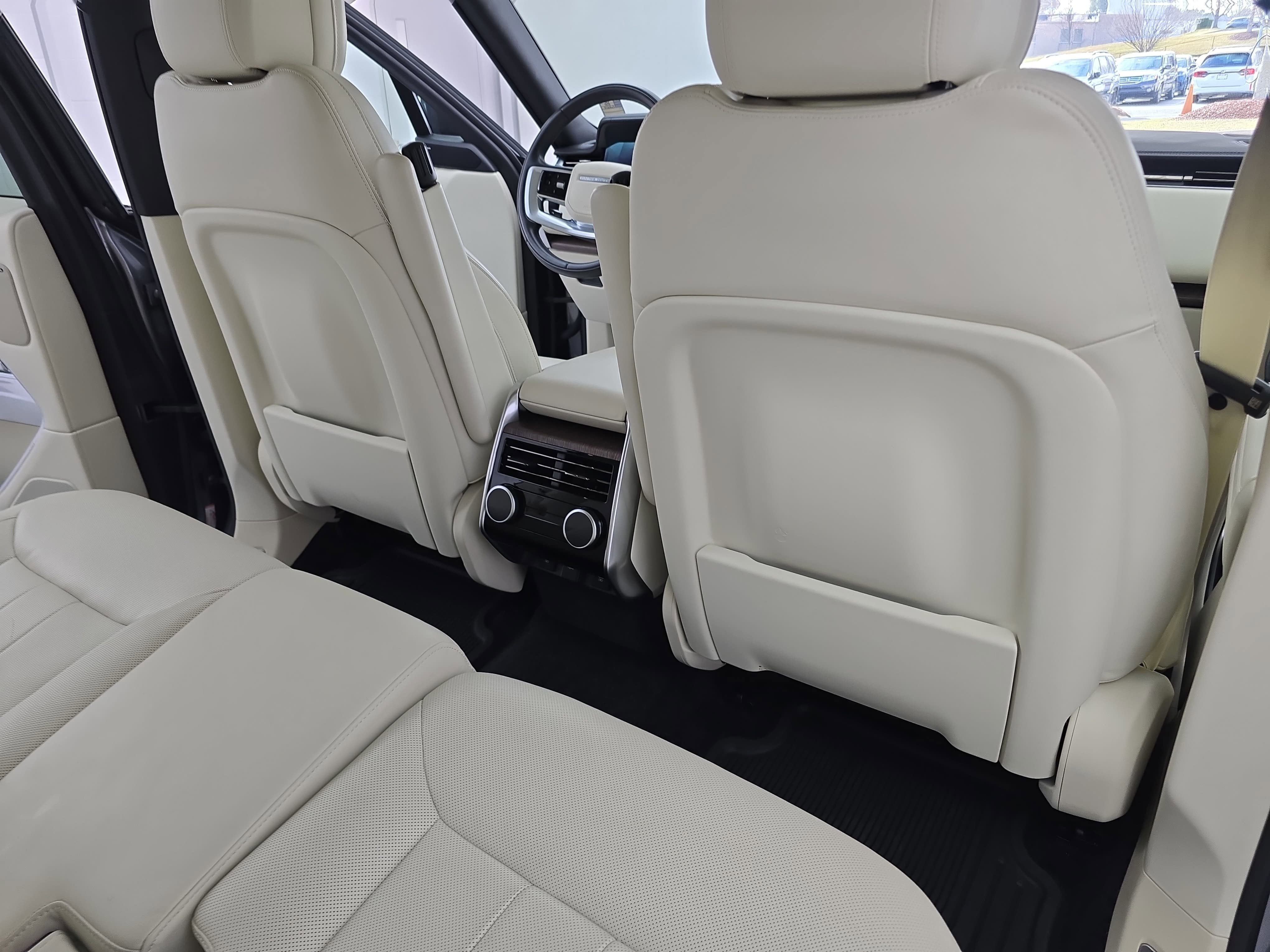 2023 Land Rover Range Rover SE