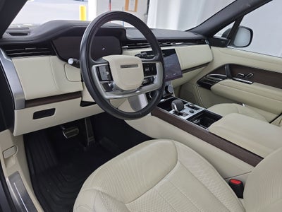 2023 Land Rover Range Rover SE