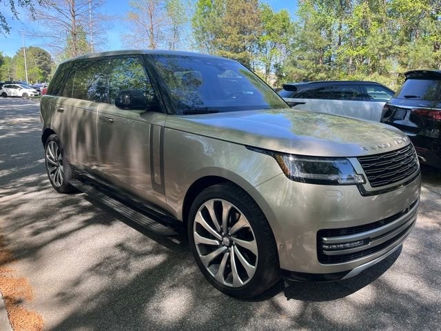 2023 Land Rover Range Rover SE