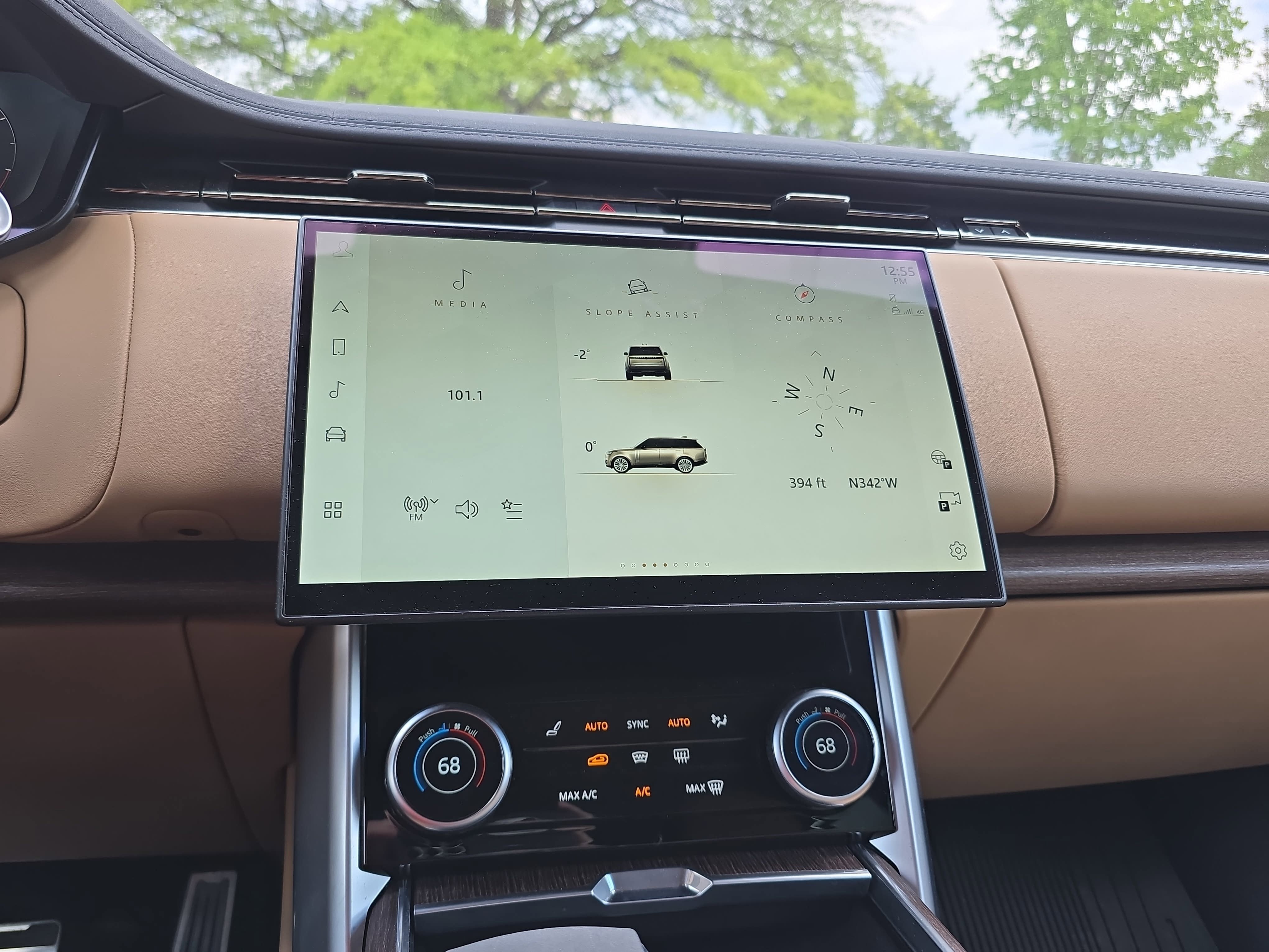 2023 Land Rover Range Rover SE