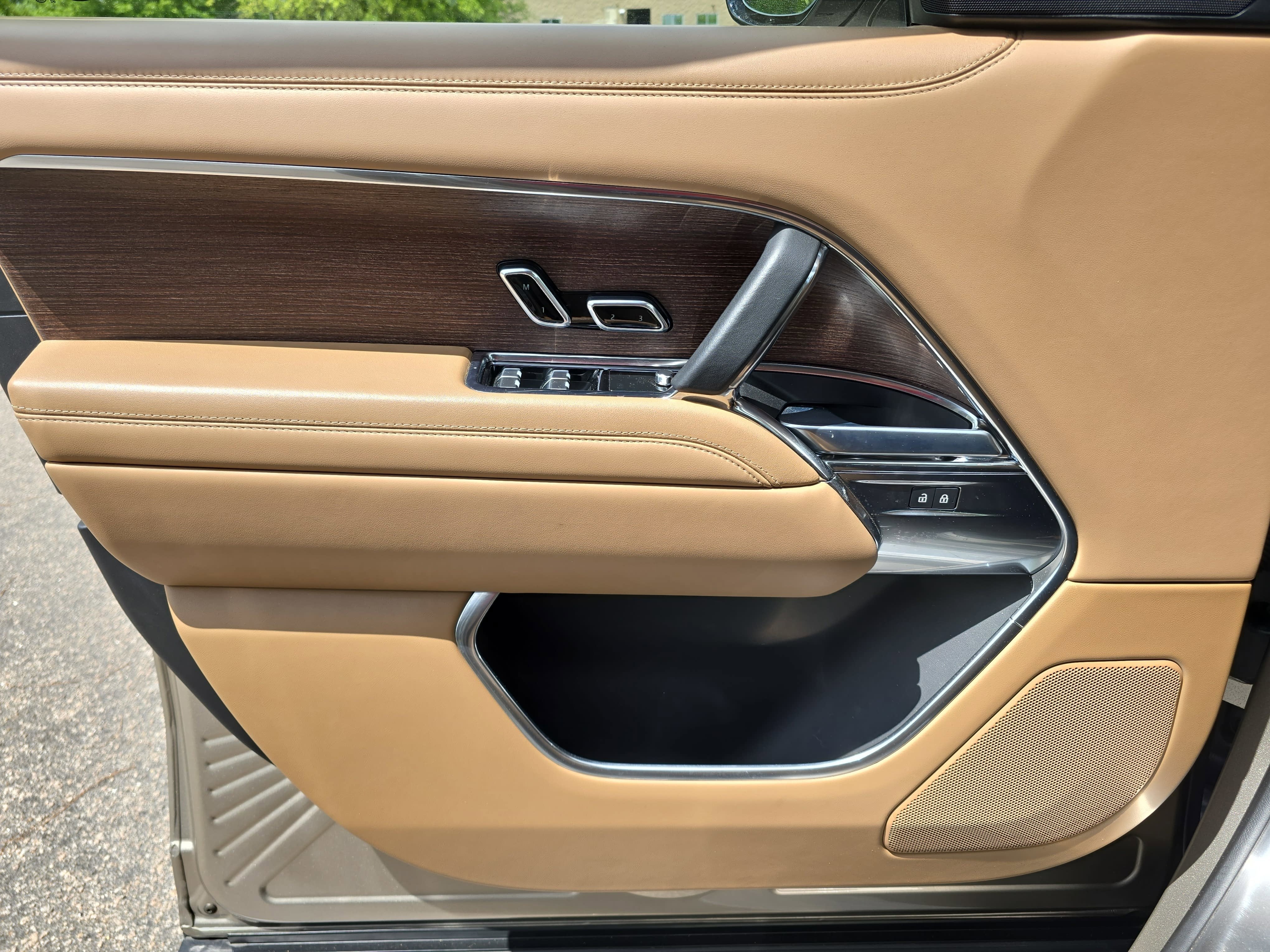 2023 Land Rover Range Rover SE