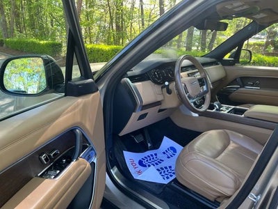 2023 Land Rover Range Rover SE