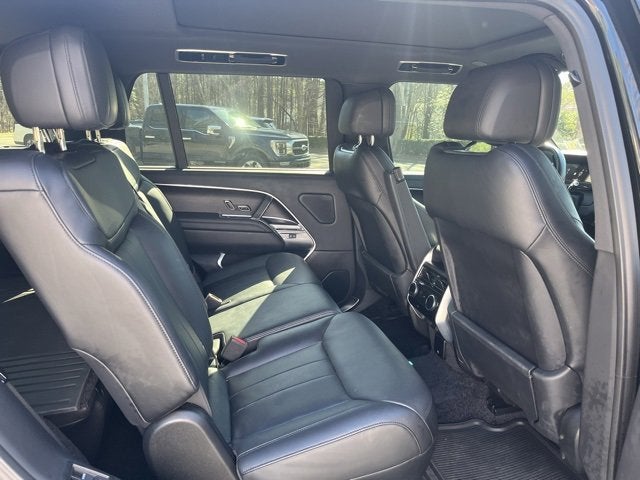 2025 Land Rover Range Rover SE