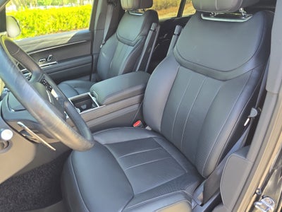 2025 Land Rover Range Rover SE