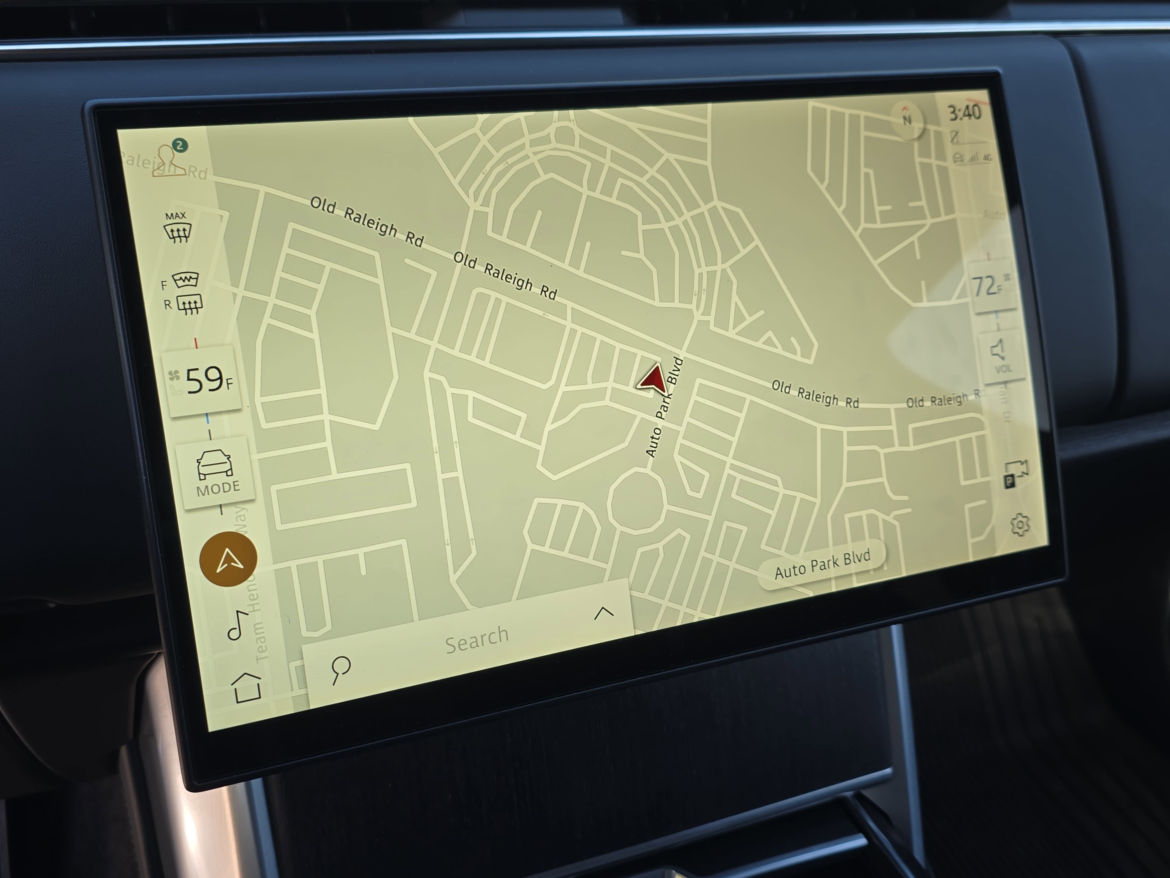 2025 Land Rover Range Rover SE