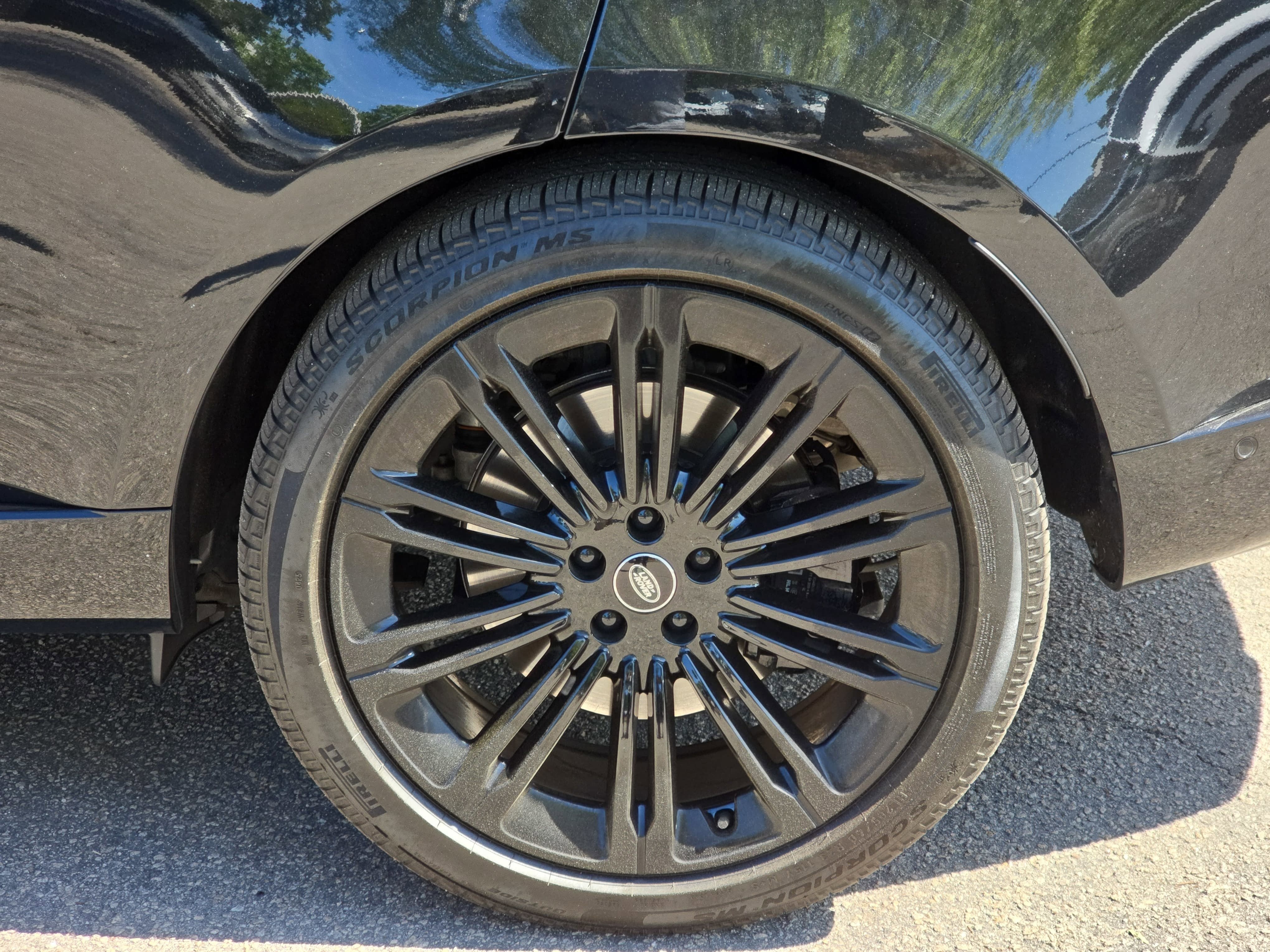 2025 Land Rover Range Rover SE