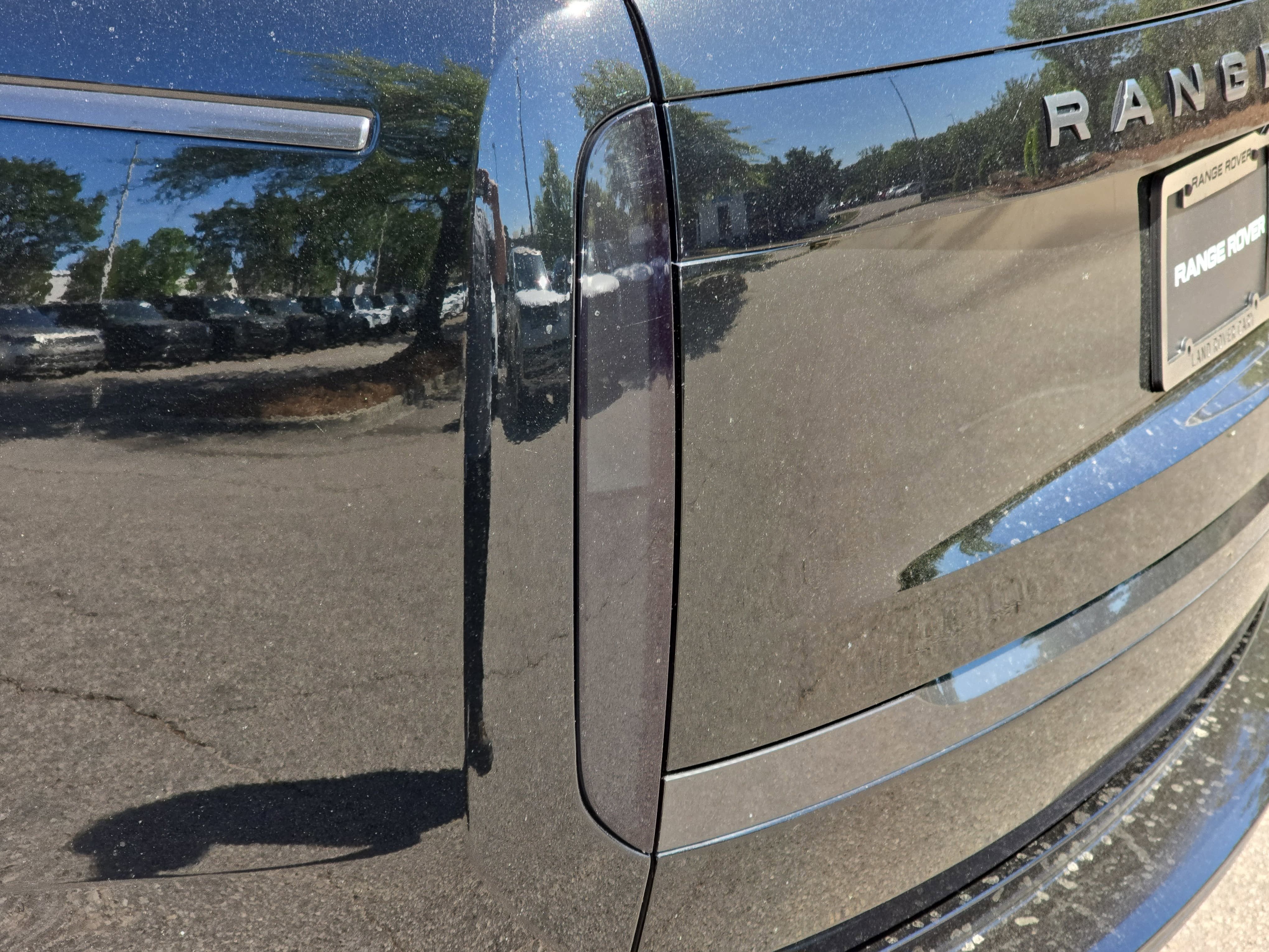 2025 Land Rover Range Rover SE