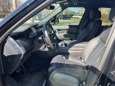 2025 Land Rover Range Rover SE