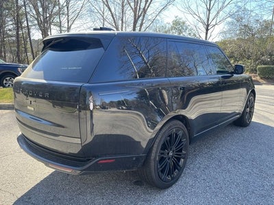 2025 Land Rover Range Rover SE
