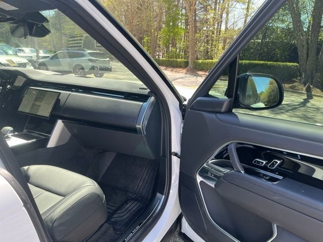 2026 Land Rover Range Rover SE