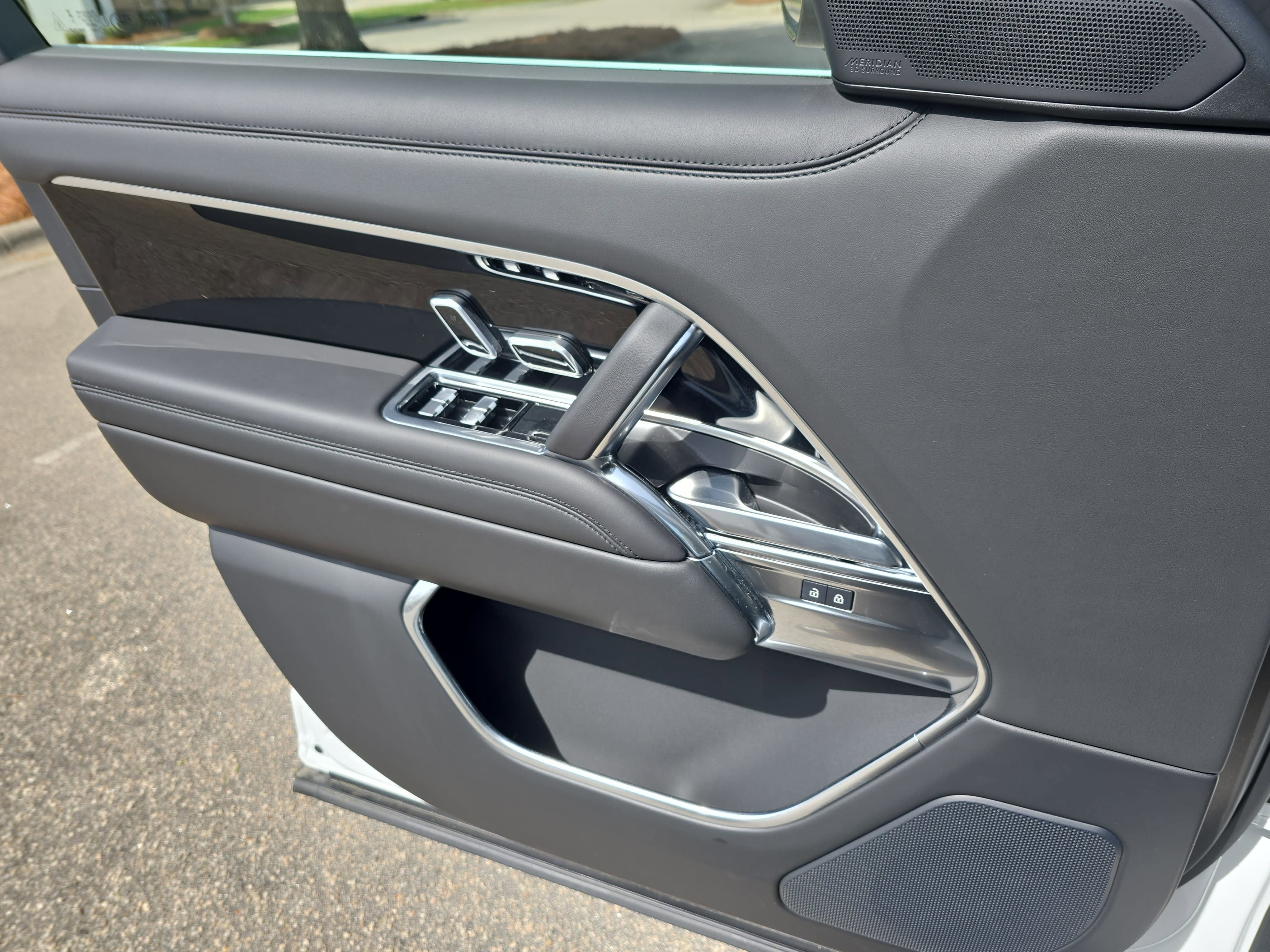 2026 Land Rover Range Rover SE