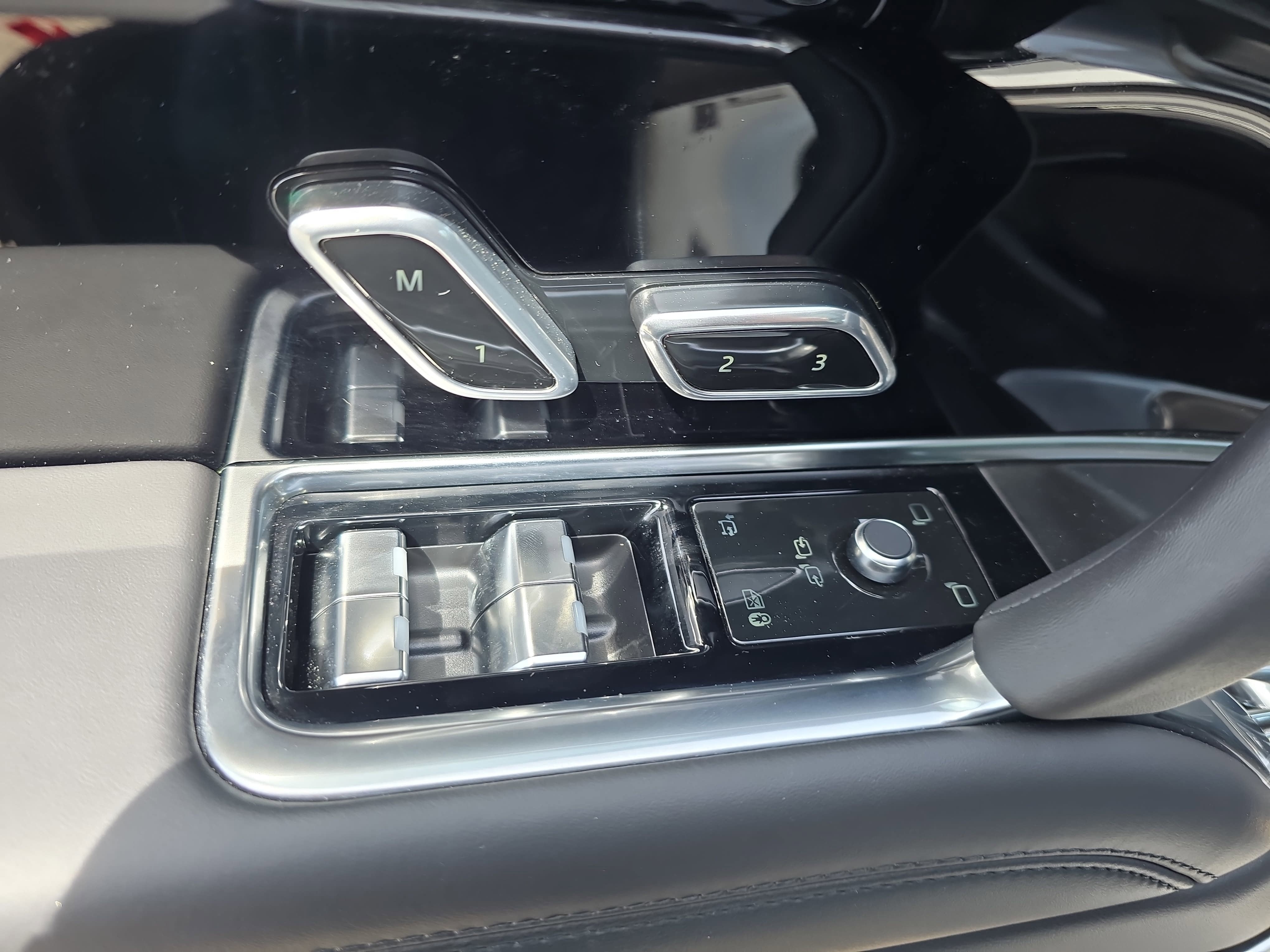 2026 Land Rover Range Rover SE