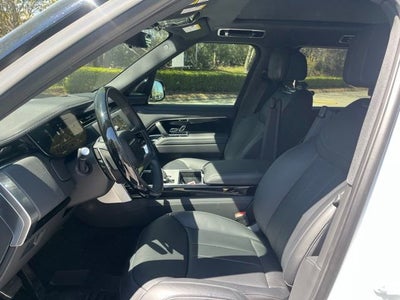 2026 Land Rover Range Rover SE