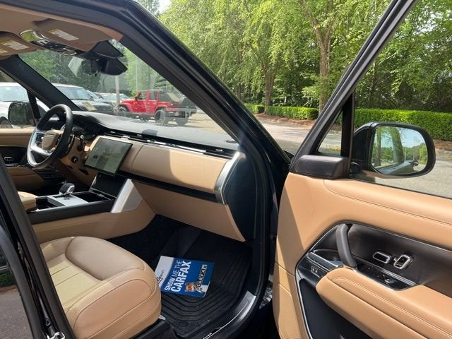 2026 Land Rover Range Rover SE