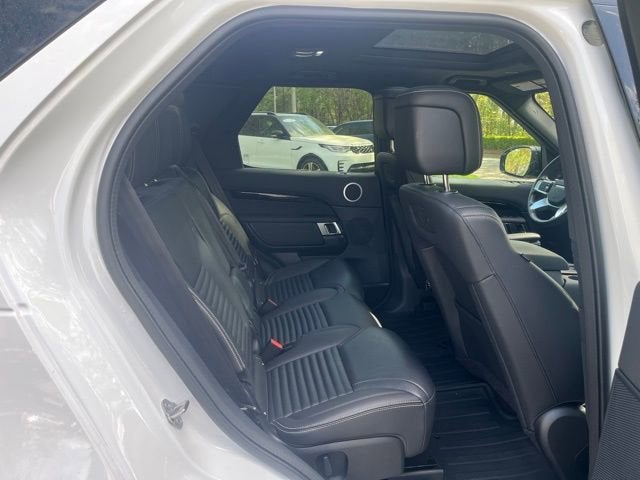 2025 Land Rover Discovery S