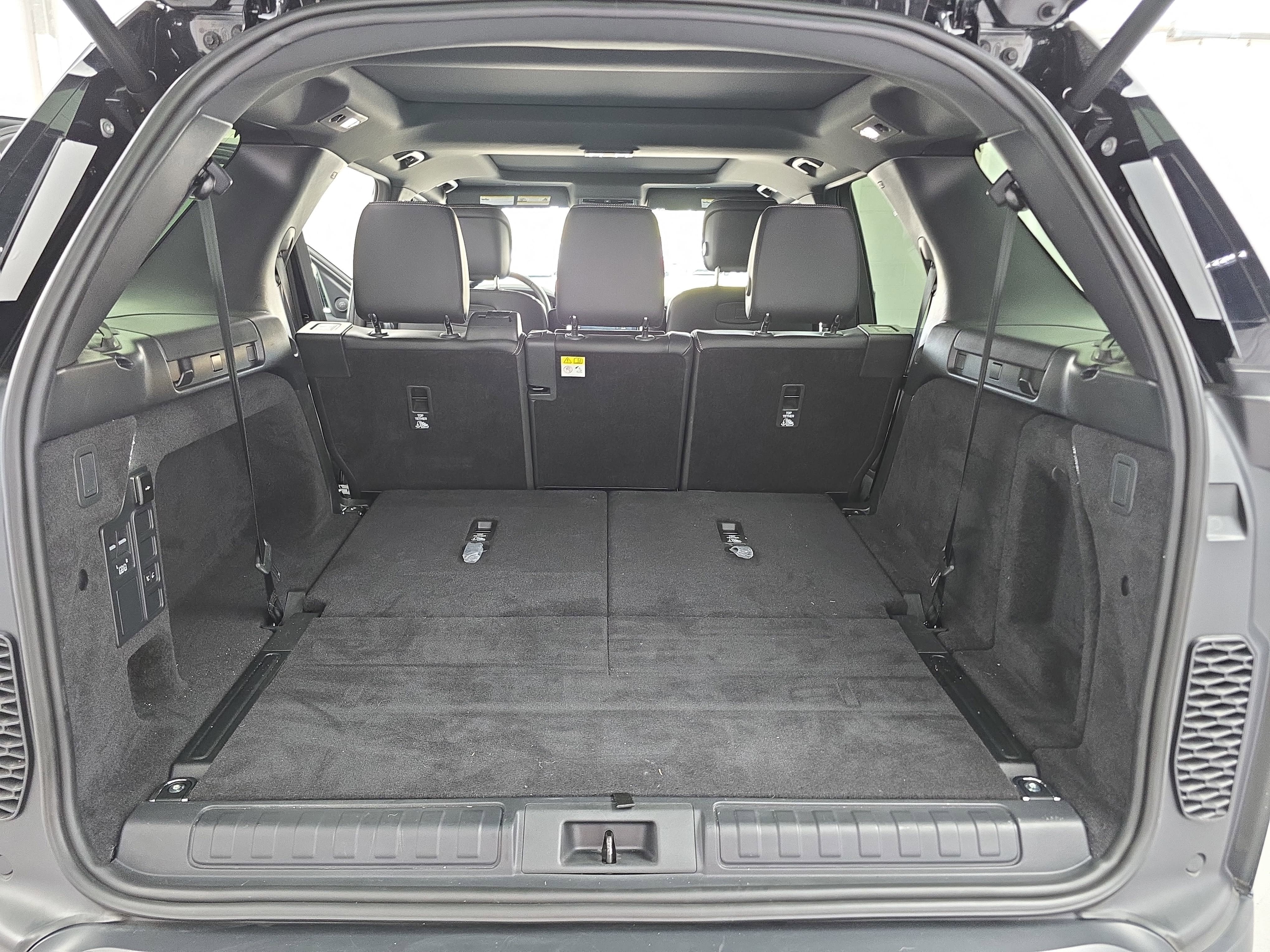 2025 Land Rover Discovery S